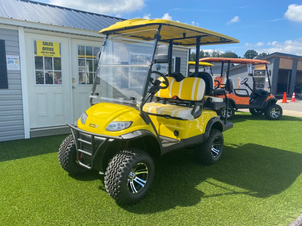 how fast do icon golf carts go