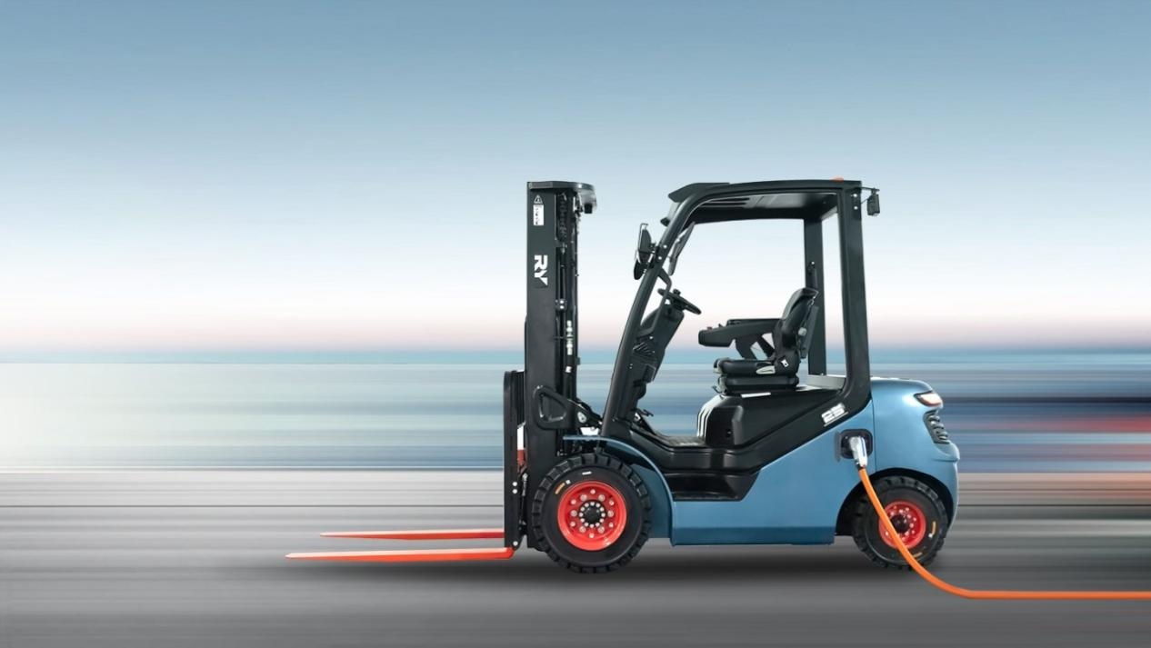 how long does an electric forklift battery last​