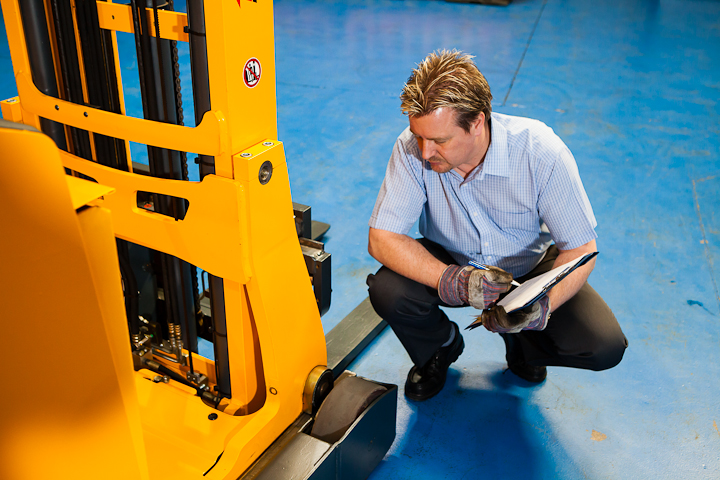 how to test brakes on a forklift​