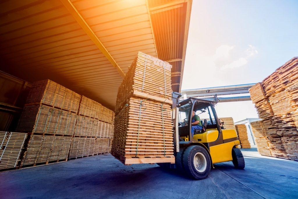 is there a minimum load weight for forklifts