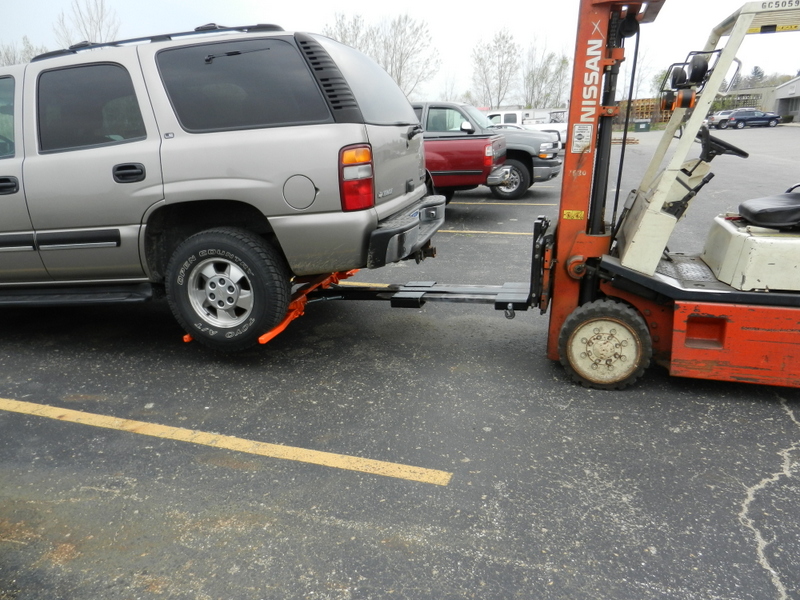 which forklift is best used to lift a car