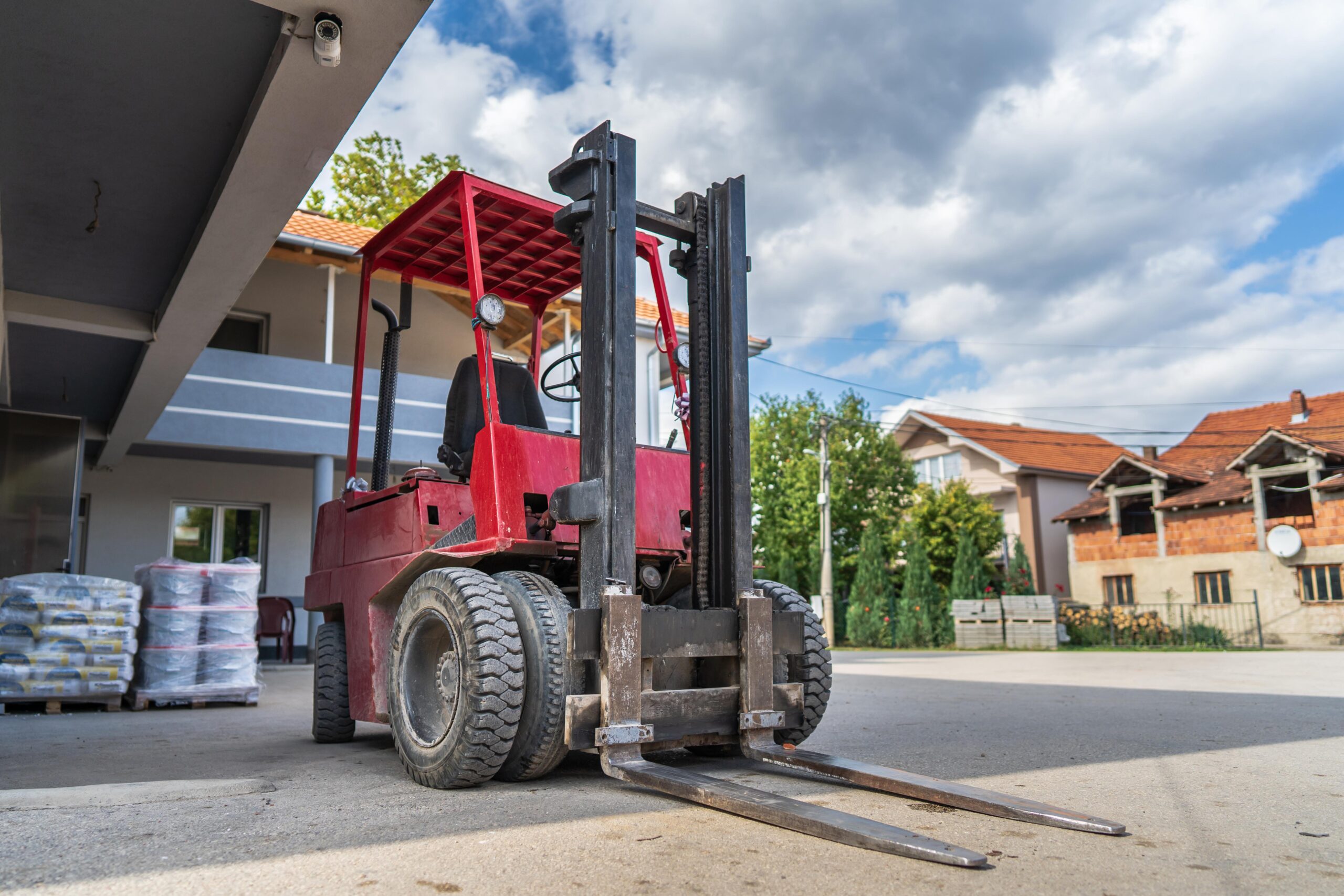 are forklifts rear wheel drive​