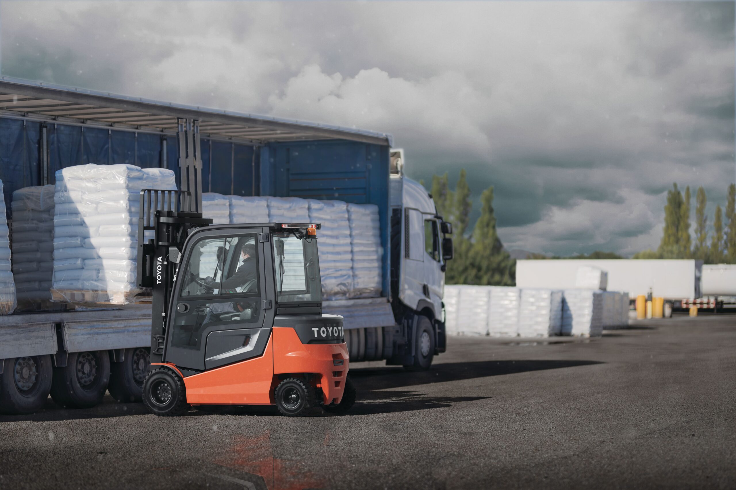 can a stand-up forklift be used to unload a trailer​