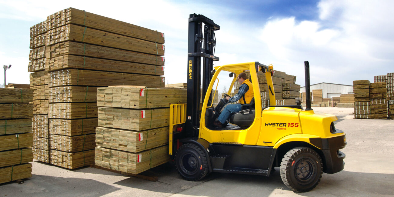 how much to rent an outdoor forklift