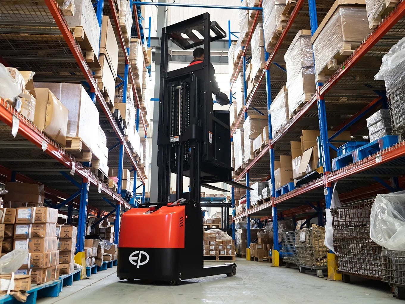 is order picker a type of forklift