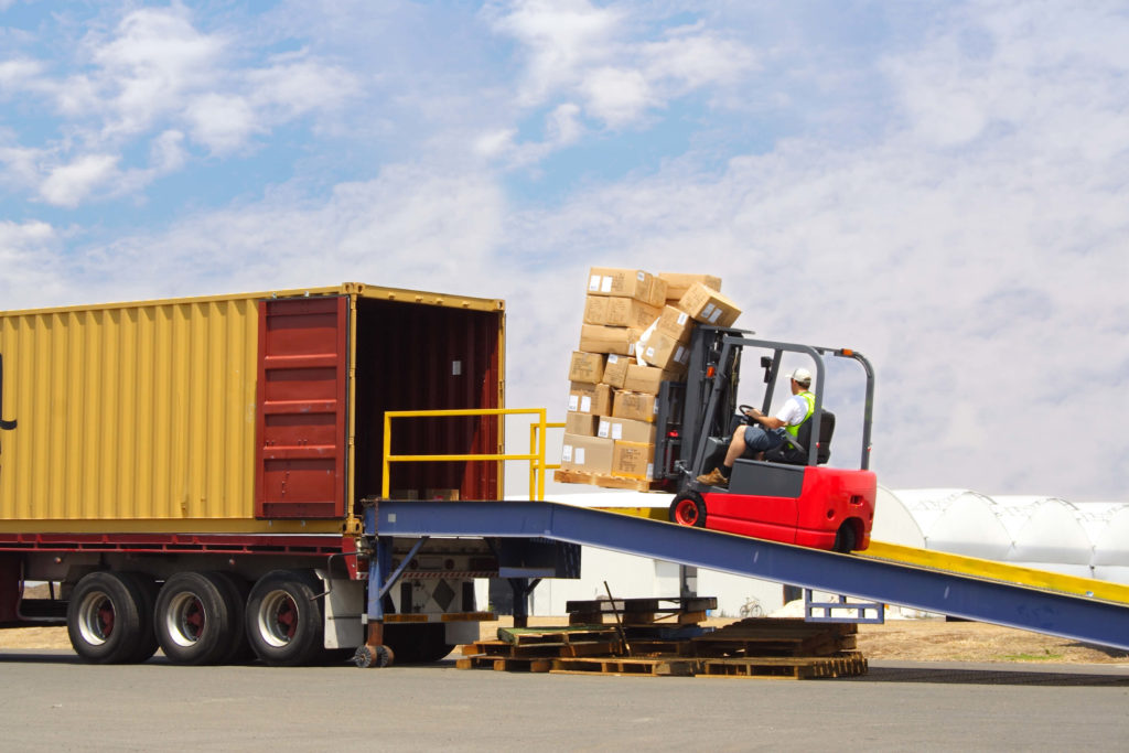 when is it appropriate to turn on an incline forklift