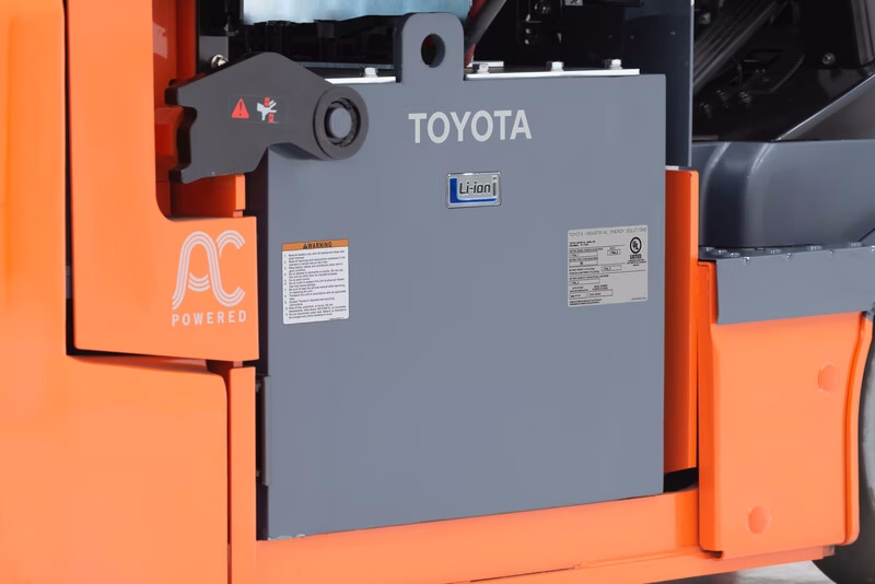 how to lift the batteries out of a forklift