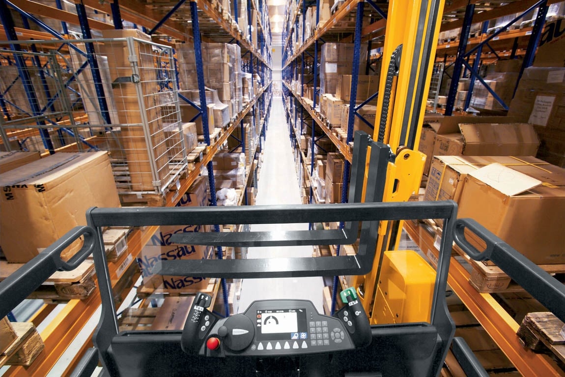 what are the main manufacturers of narrow aisle forklifts